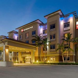 Best Western Plus Miami Airport North Hotel&Suites